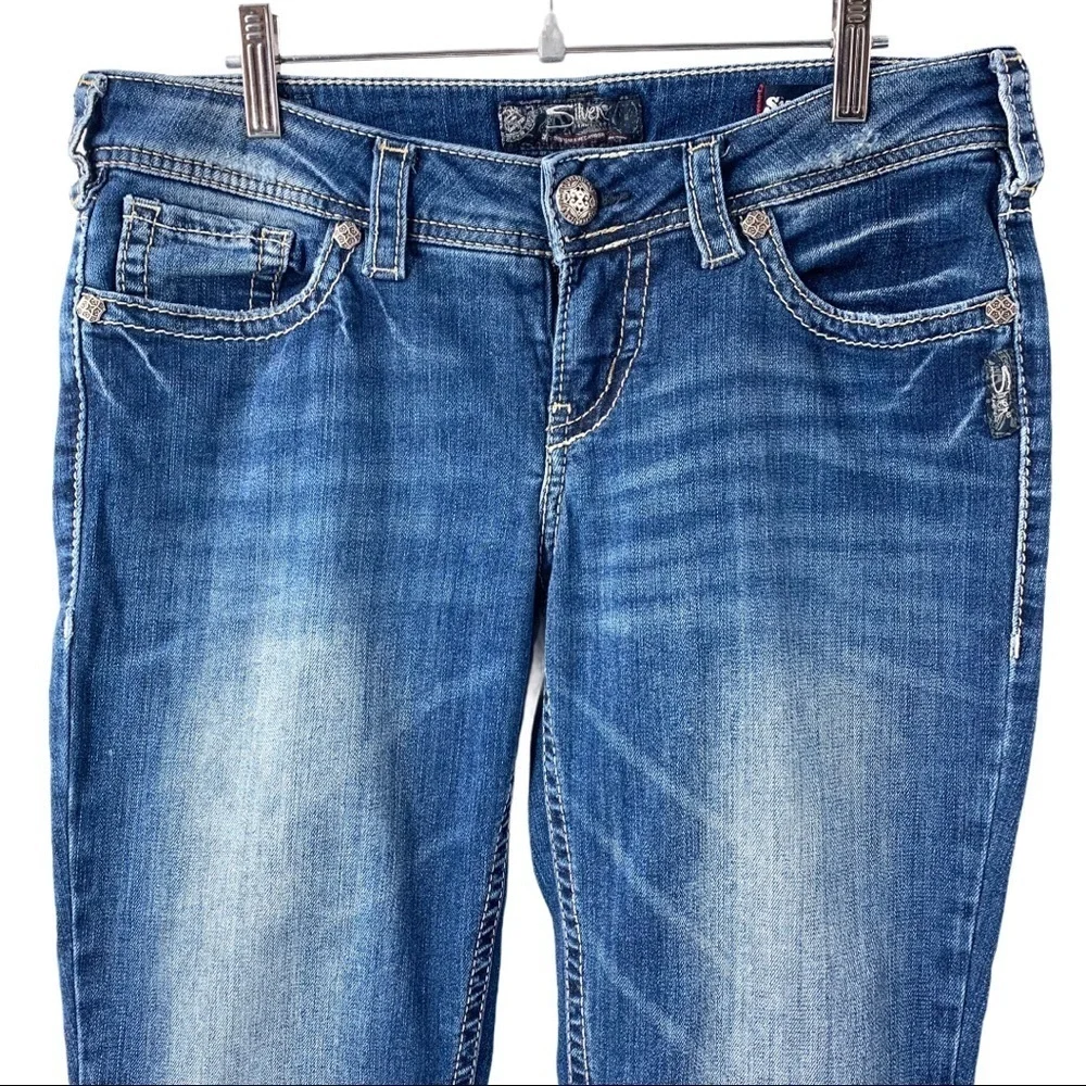 Silver Jeans Aiko Mid Capri Cuffed Denim Jeans - Picture 3 of 14